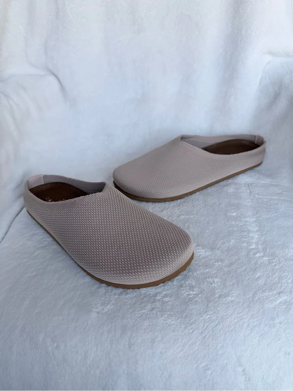 Danskin Ultra Light Comfort Memory Foam Knit Mule Slippers – Women’s US 8.5